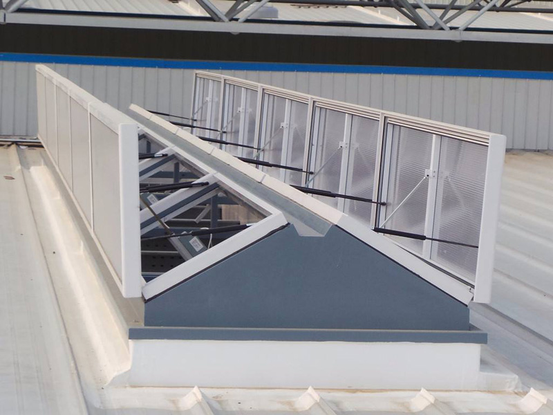 
三角型电动排烟天窗
