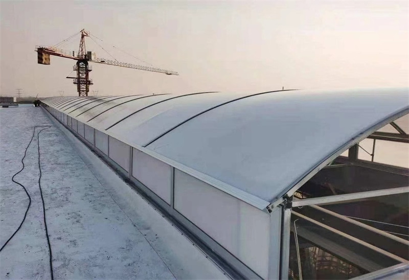 圆拱形排烟天窗